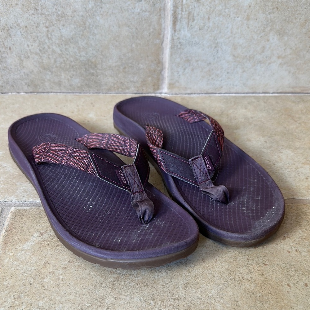 Chaco Purple Flip Flops 9